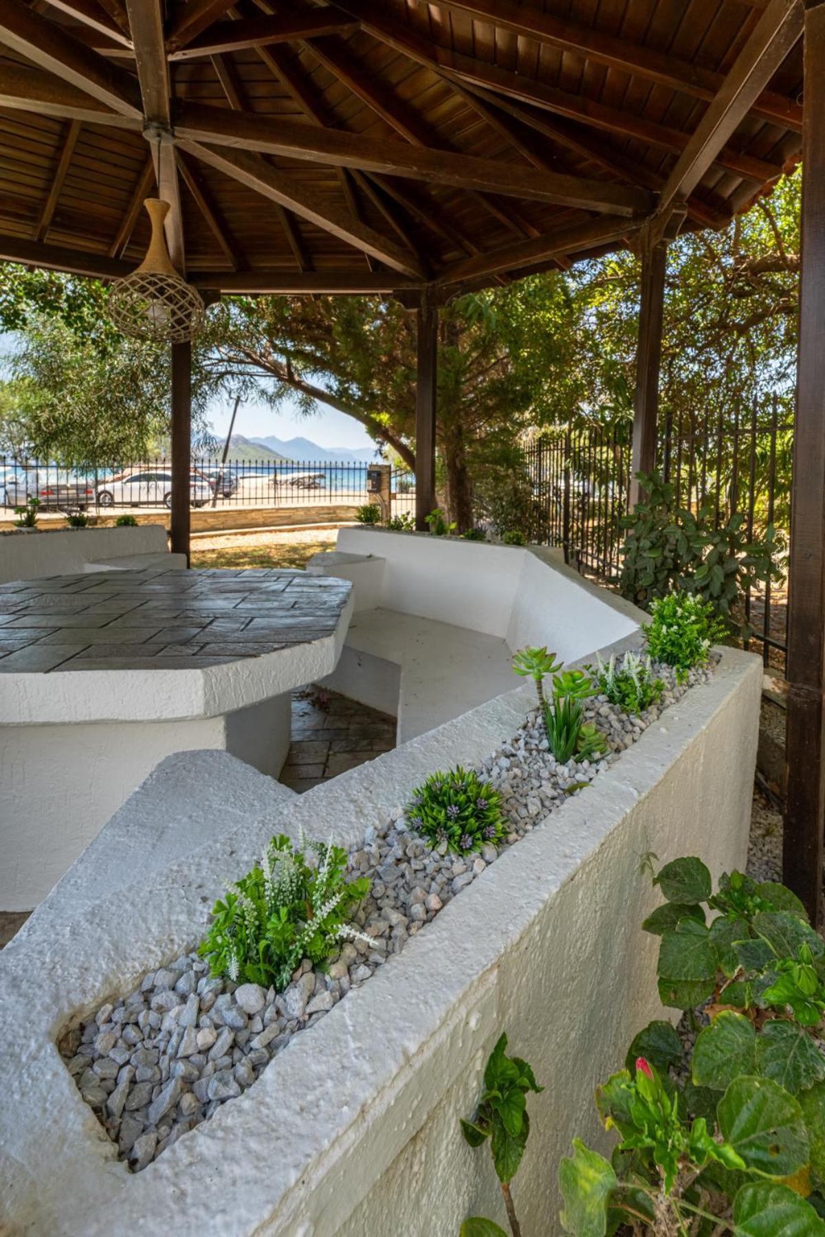 Alkis House By Aegiankazarte Apartment Kapotidhes ภายนอก รูปภาพ